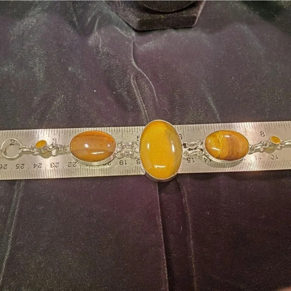 0111. Beautiful! 😍 Solid Sterling Silver and Lucious Tiger Eye for your Wrist! - Picture 11 of 14